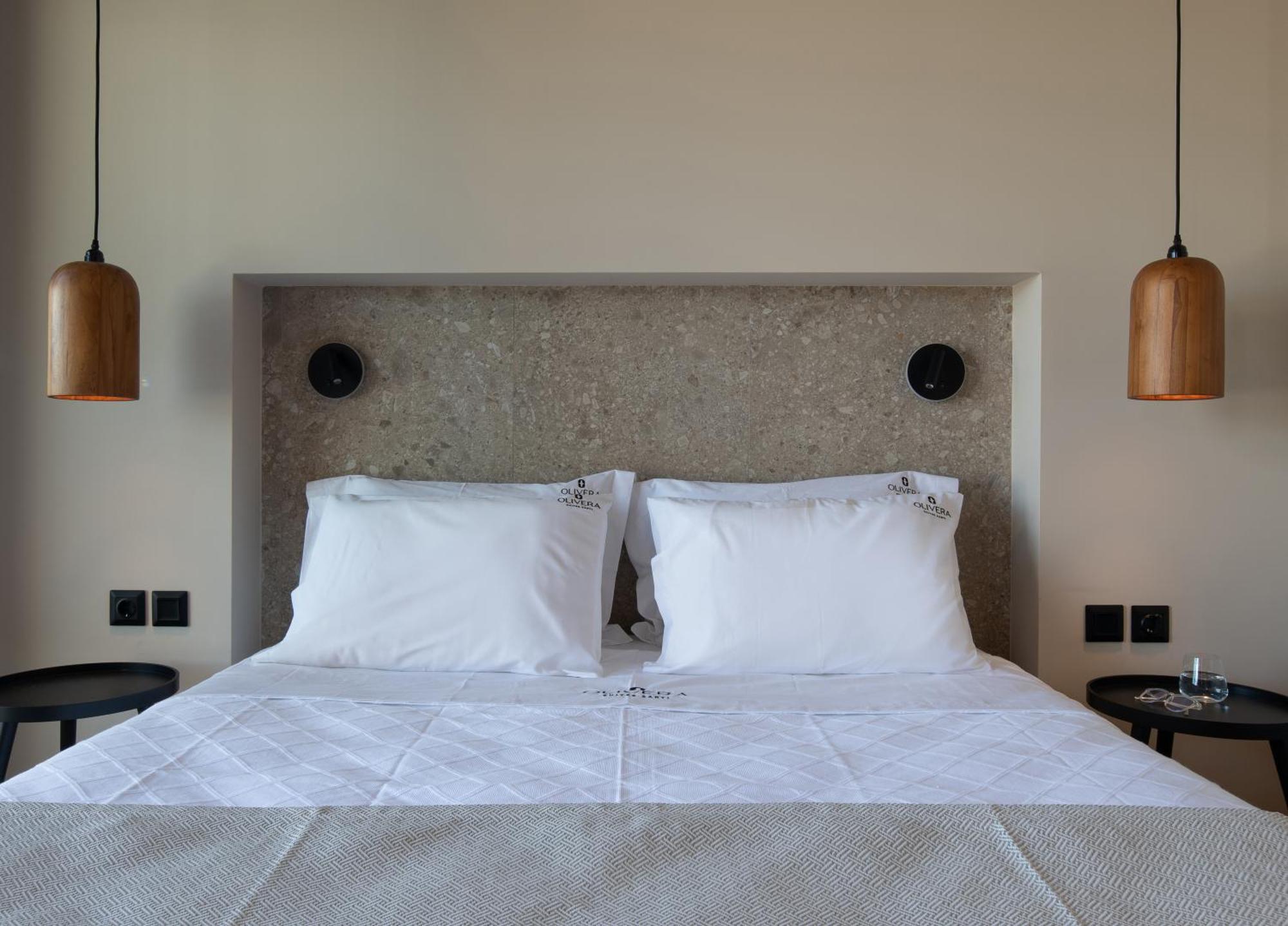 Olivera Suites Sarti Buitenkant foto