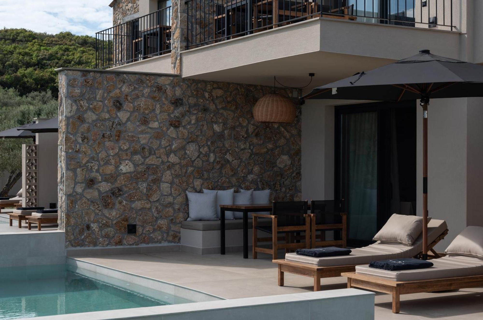 Olivera Suites Sarti Buitenkant foto