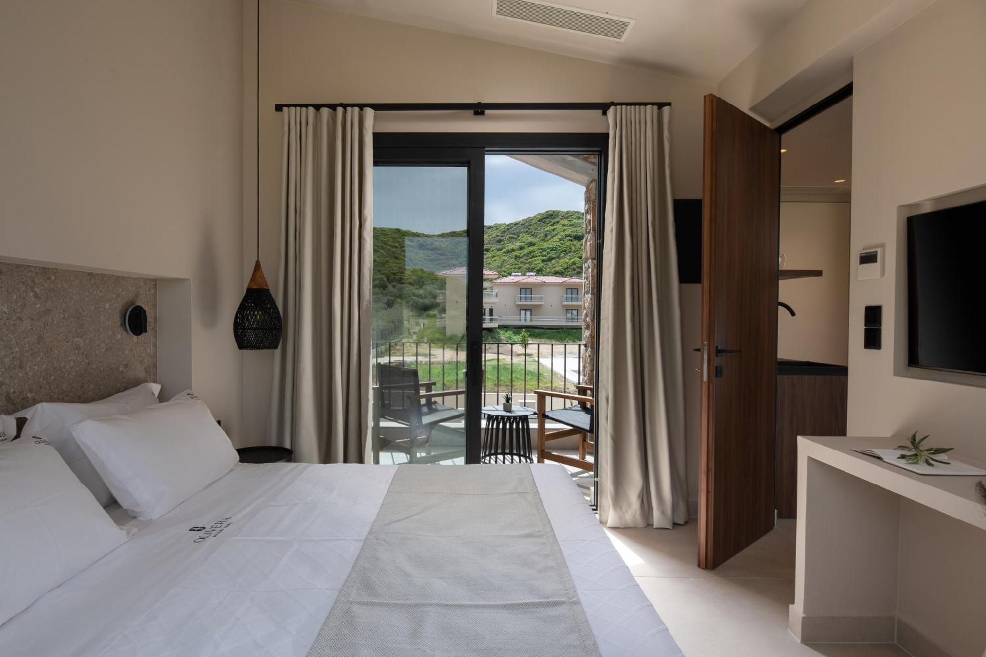 Olivera Suites Sarti Buitenkant foto