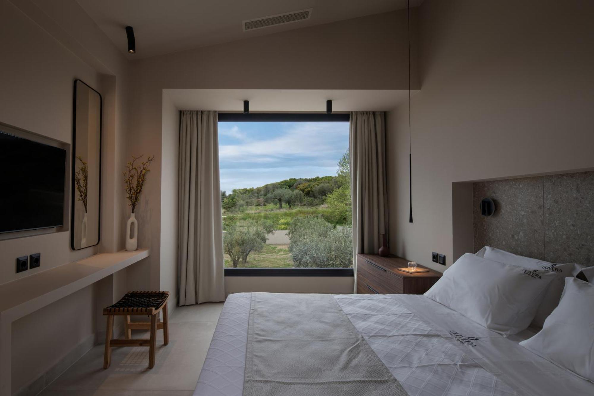 Olivera Suites Sarti Buitenkant foto