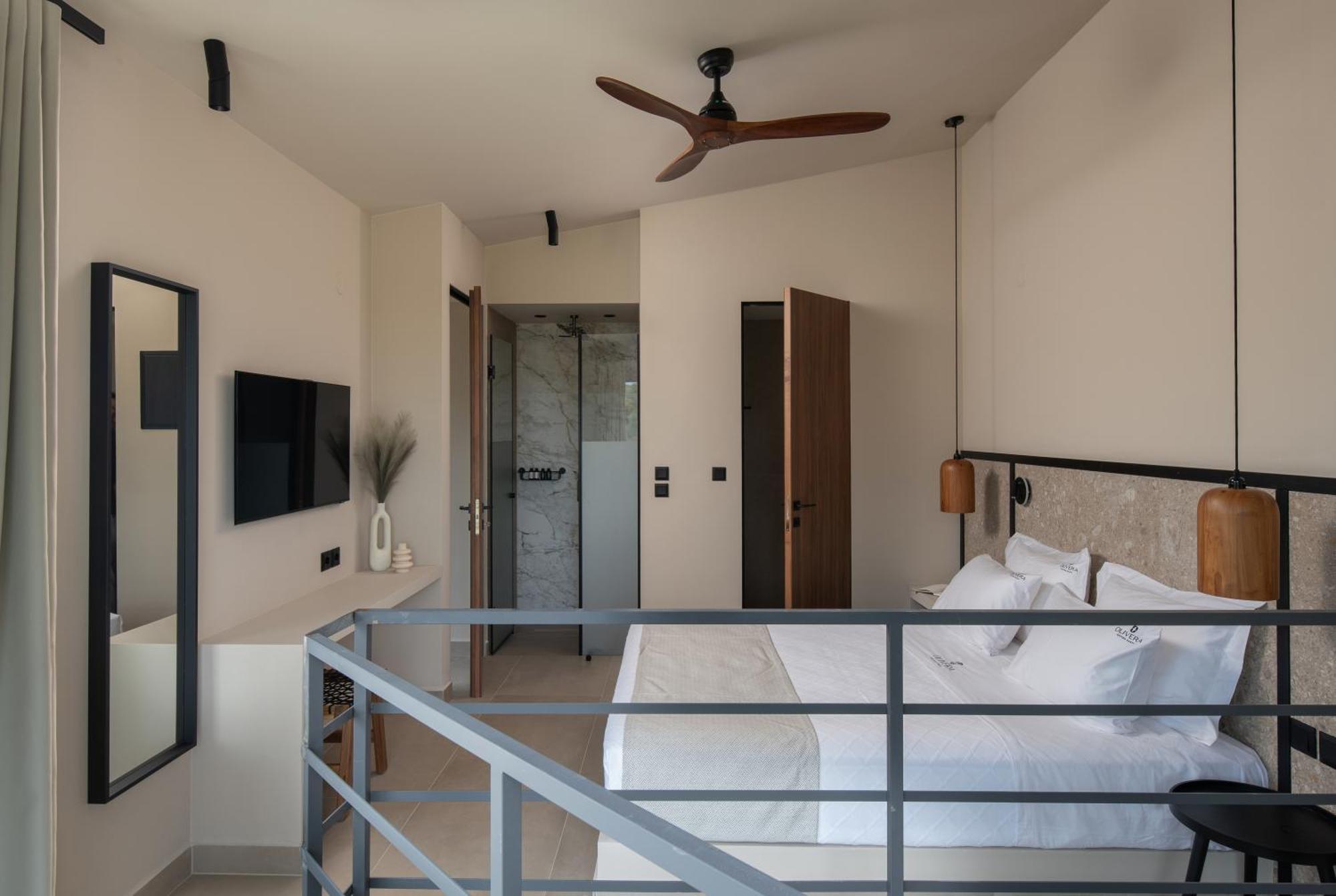 Olivera Suites Sarti Buitenkant foto
