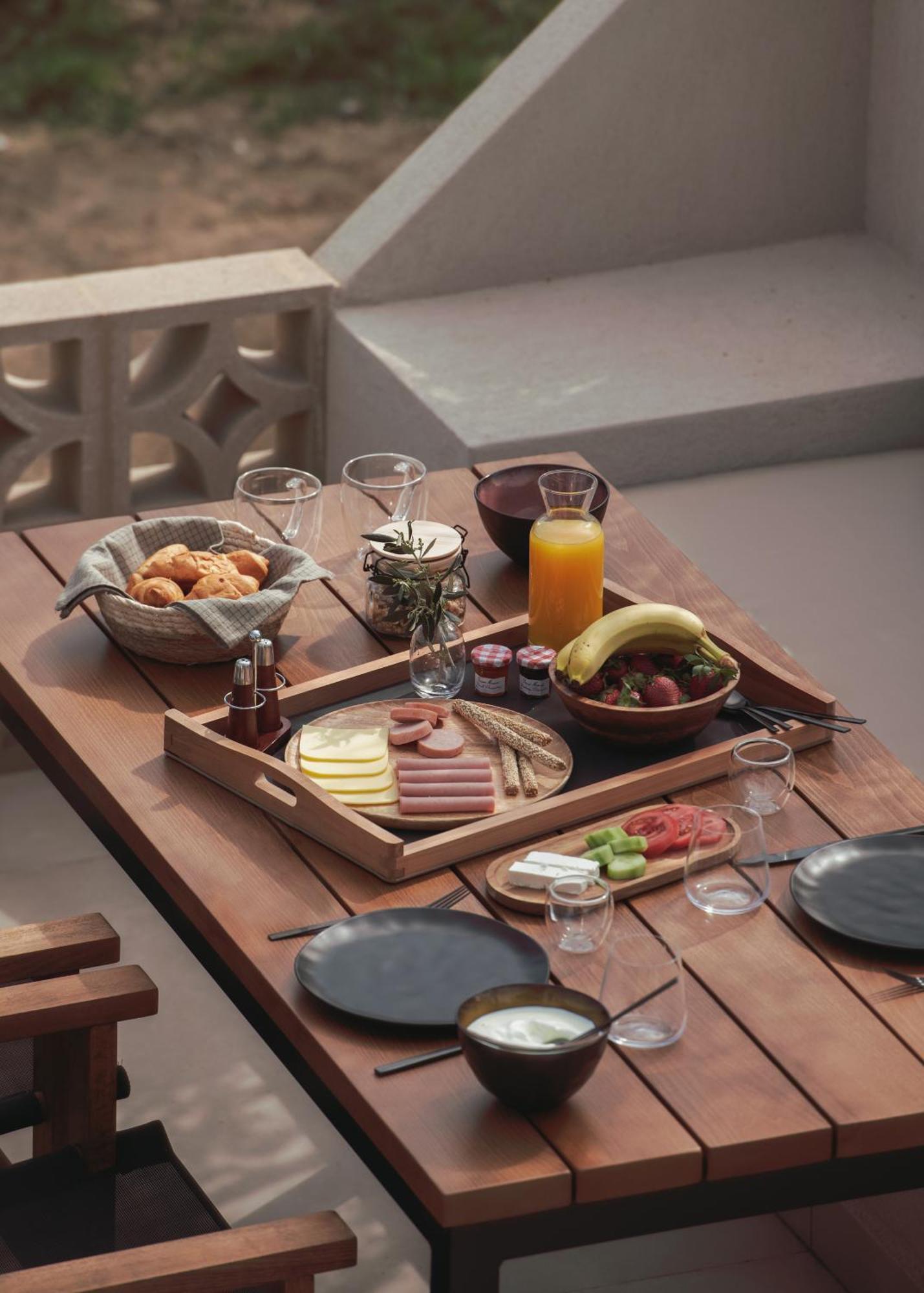 Olivera Suites Sarti Buitenkant foto