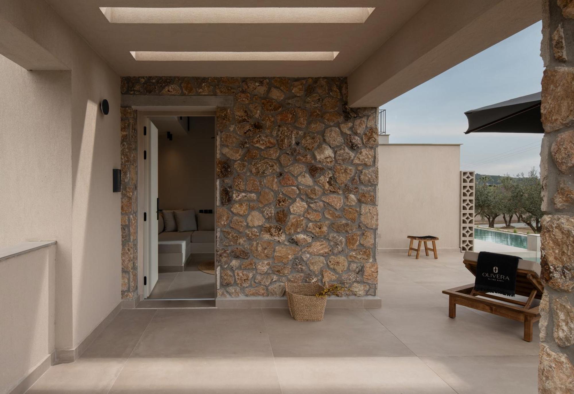 Olivera Suites Sarti Buitenkant foto