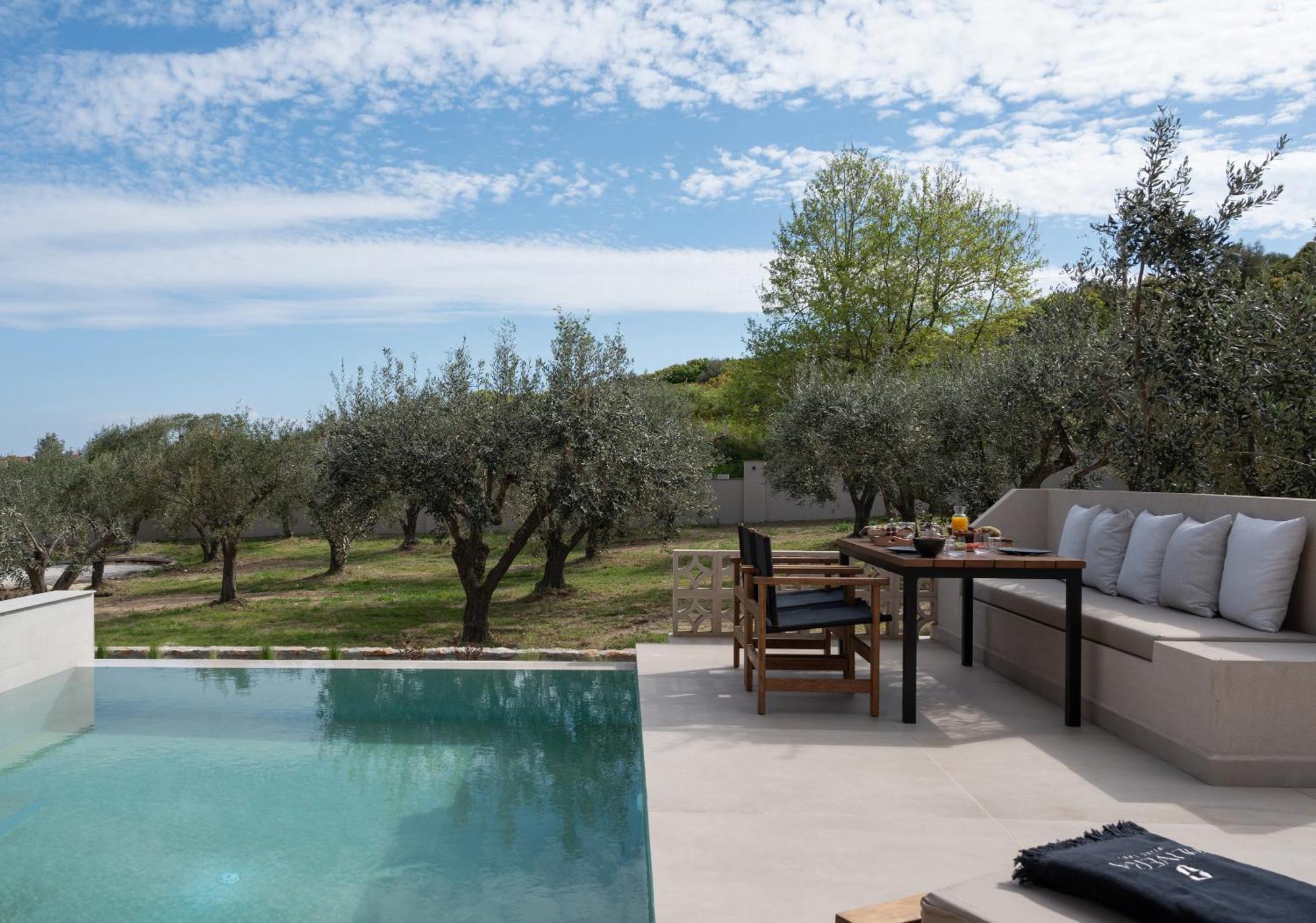 Olivera Suites Sarti Buitenkant foto