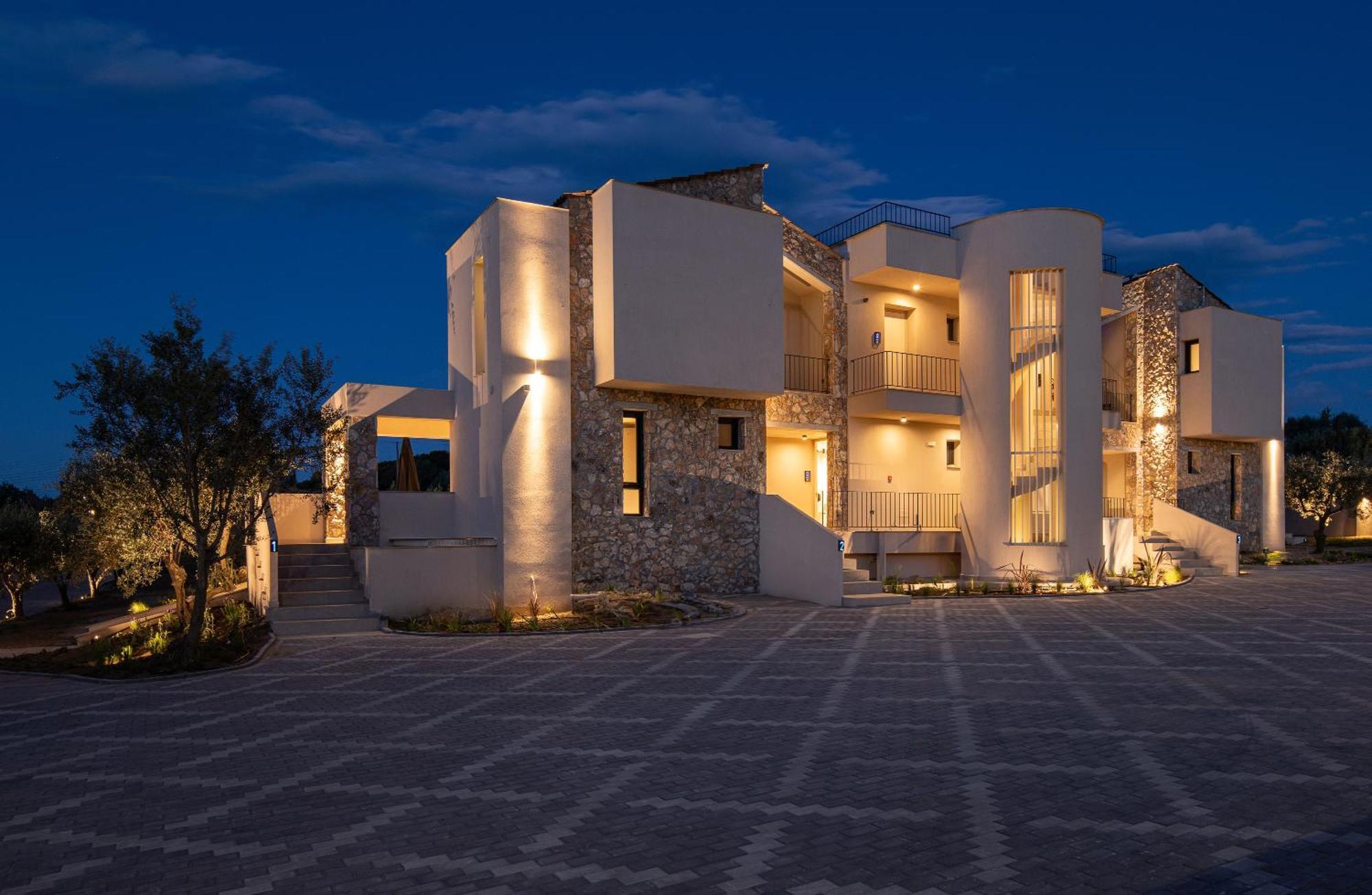 Olivera Suites Sarti Buitenkant foto