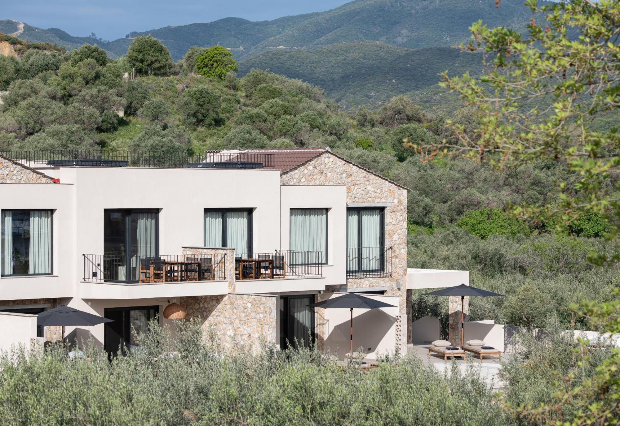 Olivera Suites Sarti Buitenkant foto