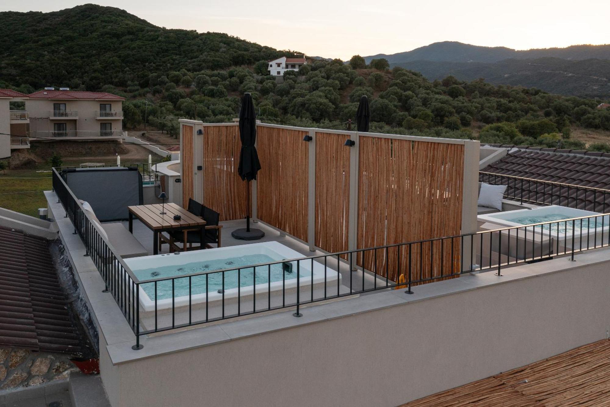Olivera Suites Sarti Buitenkant foto