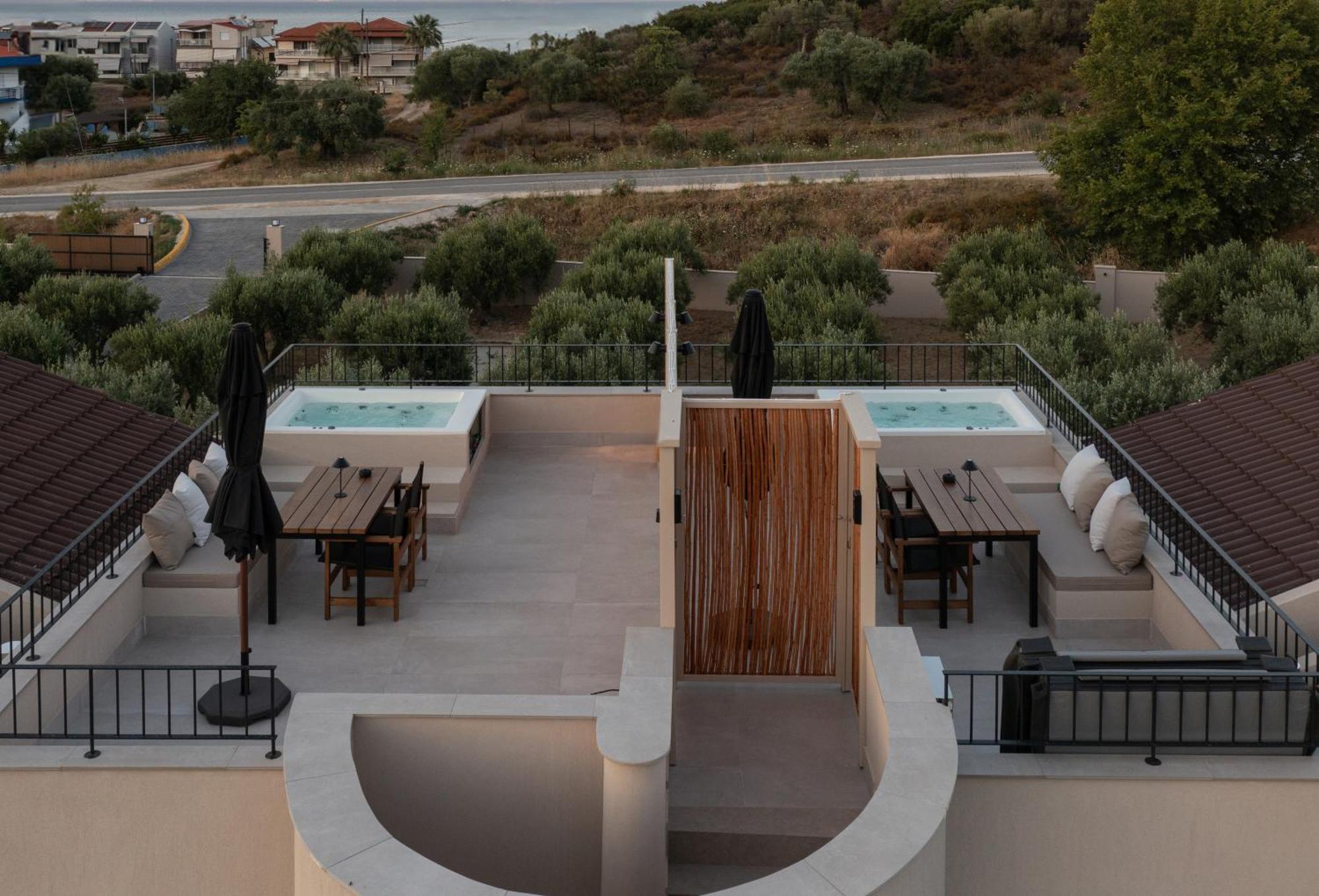 Olivera Suites Sarti Buitenkant foto